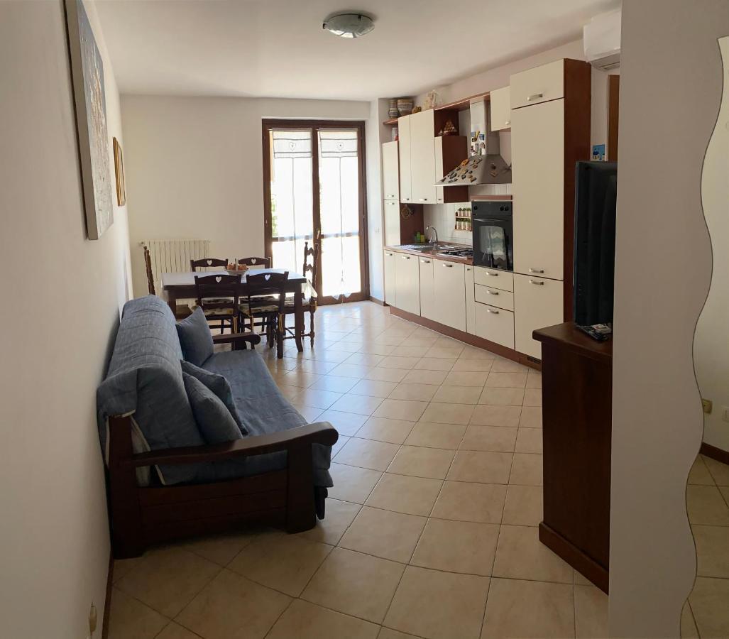 Condominio Tigli Cavalcaselle Bagian luar foto